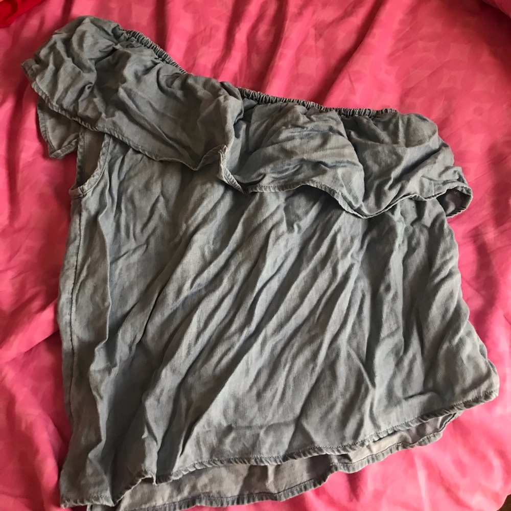 american eagle off the shoulder top